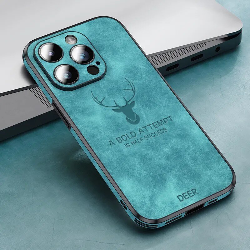 iPhone 14/ Pro/ Plus/ Pro Max - Hirsch Lederoptik Handy Hülle mit Linsen Schutz Stoßfeste Silikon - Top Hüllen