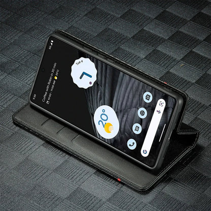 Google Pixel 8/ 8 Pro/ 7/ 7 Pro - Kohlefaser Flip Lederoptik Hülle mit Magnetischer Abdeckung und Kartenfach - Top Hüllen