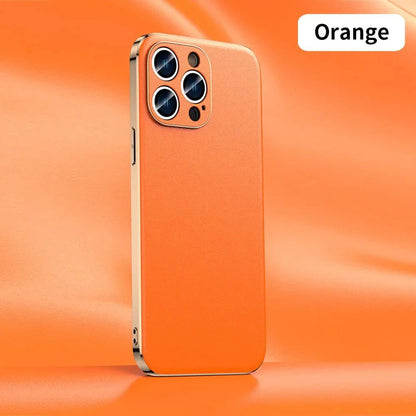 iPhone 14/ Pro/ Plus/ Pro Max - Handy Hülle aus Rindsleder mit Luxuriöse Beschichtung, Vollständiger Linsenschutz auf der Rückseite - Top Hüllen