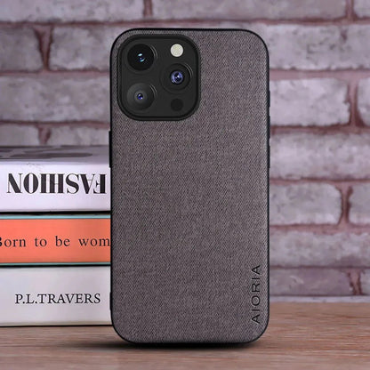 iPhone 14/ Pro/ Plus/ Pro Max - Luxus Trend Textil Stoff Lederoptik Schutz Hülle - Top Hüllen