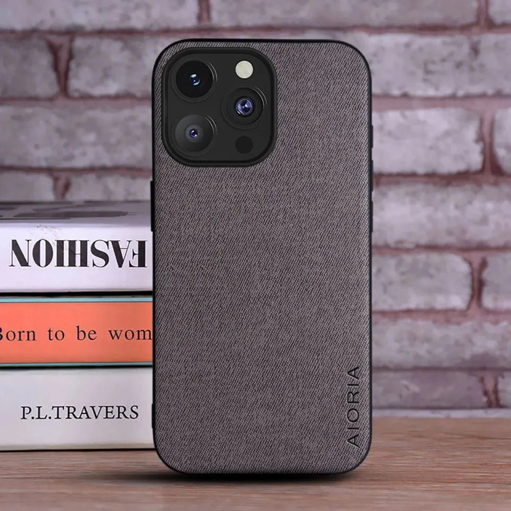 iPhone 15/ Pro/ Plus/ Pro Max - Luxus Trend Textil Stoff Lederoptik Schutz Hülle - Top Hüllen
